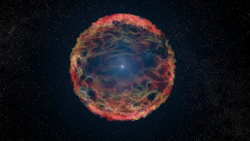 Could aliens use a nearby supernova explosion to get our attention ?