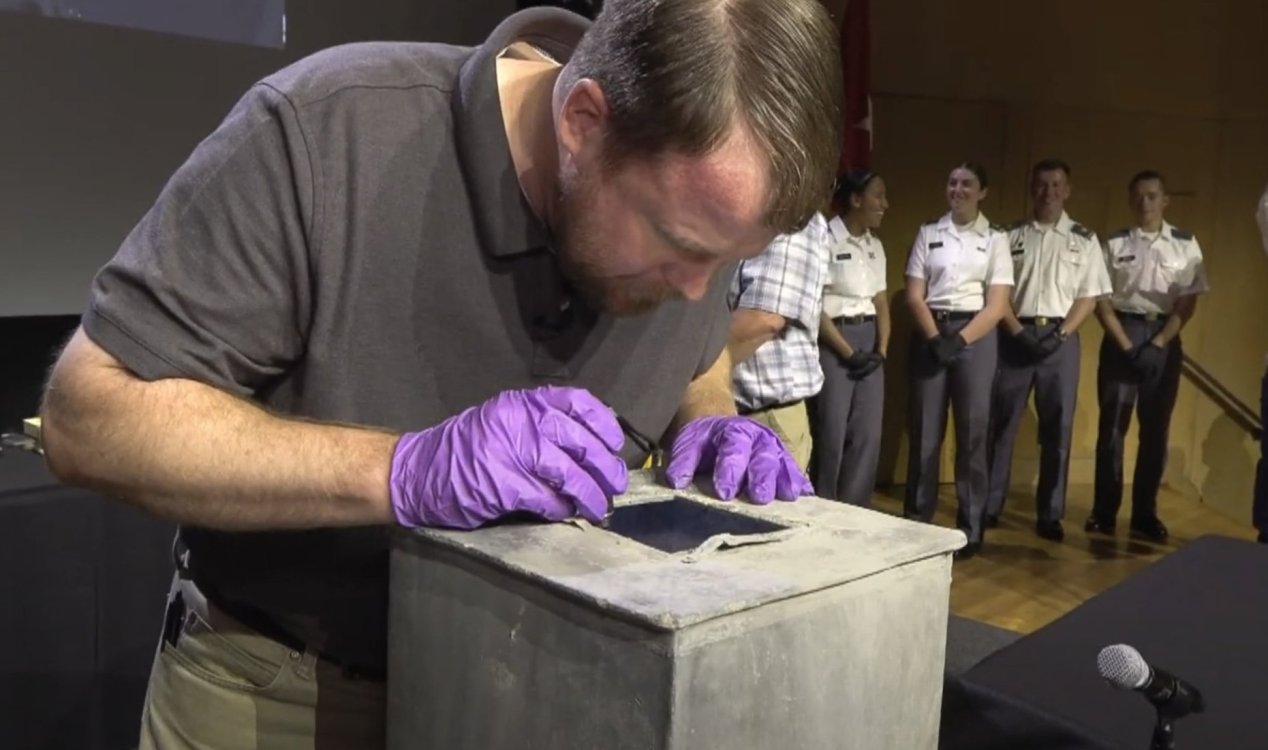 Historians stumped by contents of historic 1820s time capsule